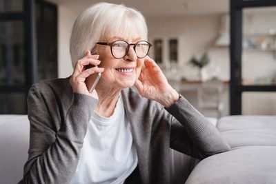 6 Medicare Helpline Myths Causing Seniors Major Delays