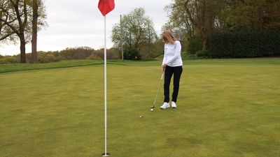 Can You Put A Leaf On The Line Of Your Putt As A Target?
