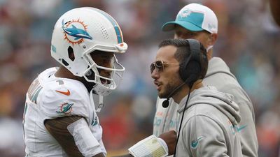 Mike McDaniel Hints at Potential QB Change After Dolphins' Loss to Steelers