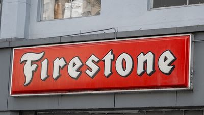 ‘I ain’t leaving till you print that out’: Mechanic suspects his manager is messing with his timesheet, but her response to getting caught leaves him stunned