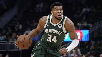 Mannix Sources: Bucks Looking to Upgrade Roster Amid Focus on Giannis Antetokounmpo