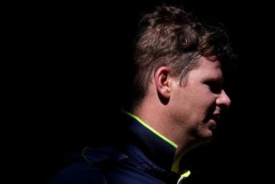 Steve Smith out of third Test as England bid to keep Ashes series alive