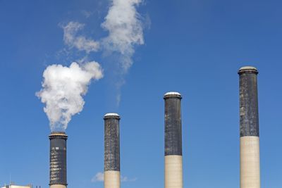 House passes bill to allow FERC to keep power plants from closing - Roll Call