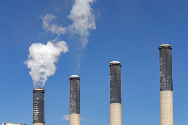 House passes bill to allow FERC to keep power plants from closing - Roll Call