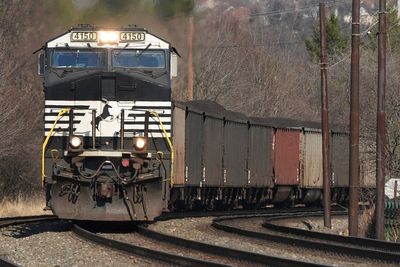 2 big rail unions oppose $85B Union Pacific-Norfolk Southern merger over safety and cost concerns