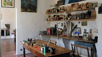 Jacques Prévert: A battle to save the poet's former apartment from Moulin-Rouge expansion