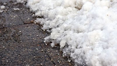This unexpected ingredient can help de-ice your sidewalk — what you need to know