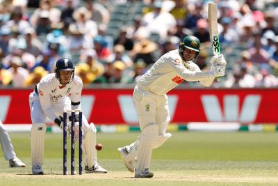 Usman Khawaja capitalises on unexpected Australia comeback as England battle hard to stay in Ashes Test