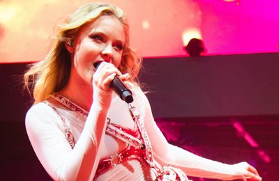 Zara Larsson says all the pop girlies are 'very supportive and loving'