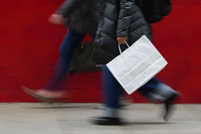 What Americans think about giving cash as holiday gifts, according to a new AP-NORC poll