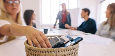 Digital detox: how to switch off without paying the price – new research