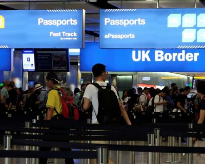Net migration to UK could rise to 300,000 by end of decade, says government adviser