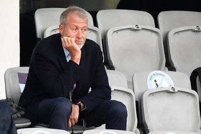 UK gives Abramovich last chance to give Chelsea sale proceeds to victims of Russia's war in Ukraine