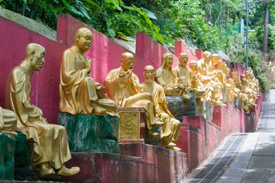 10 Surprising Facts About California’s Buddhist City of Ten Thousand Buddhas