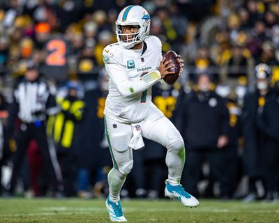 Miami Dolphins to bench QB Tua Tagovailoa after missing playoffs