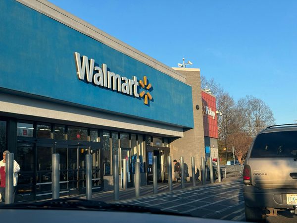 Warning for Walmart Customers: Police Investigate Razor Blades Inserted Into Loaves of Bread And Muffins