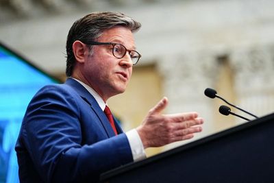 Four Republicans join Democrats to force vote on bill that would extend Obamacare subsidies