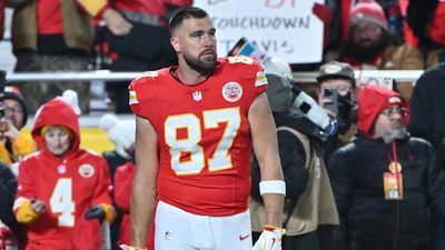 Travis Kelce Destroyed by ESPN Star Over Bad Locker Room Move After Week 15 Loss