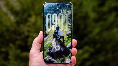 I expected the OnePlus 15R's display to be run-of-the-mill, but it turns out it's exactly the OLED we've been asking for