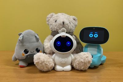Democrat and Republican senators unite on investigation into AI children’s toys
