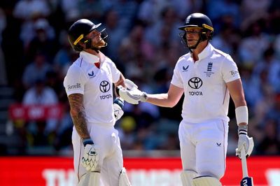 The Ashes: England hopes fading fast after latest batting capitulation