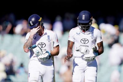 England’s Ashes hopes are in deep trouble