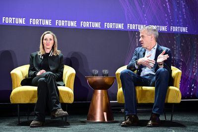 Top AI defense CEO sees China planning for a 'very protracted conflict' and the U.S. running out of weapons in 7 days