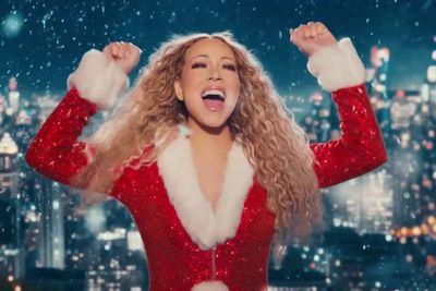 Mariah Carey loses Christmas crown a week before the big day