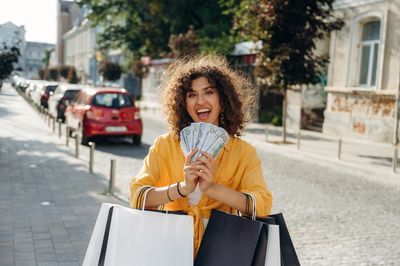 Divorce, Grief, and Debt: How to Stop ‘Emotional Spending’ Before It Ruins You