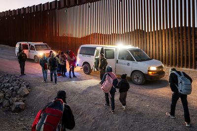 Unaccompanied children being pressed to return to their countries by US border officials