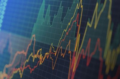 Latin American Bond Sales Smash Forecasts, Surge to Highest Level on Record