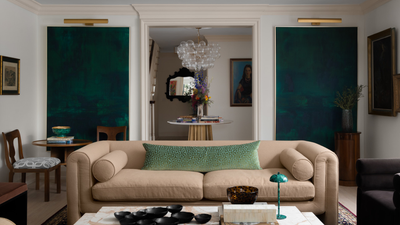 Symmetry in Interior Design – Here’s How To Use This Key Principle To Develop Visually Appealing, Balanced, and Cohesive Interiors