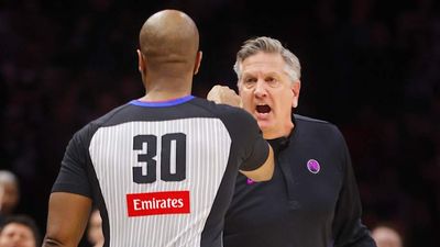 Chris Finch Got His Money’s Worth in Ejection for Outburst at Refs in Wolves-Thunder