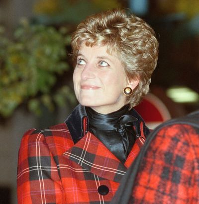 Former Royal Butler Says Princess Diana's Christmases Were "Close-Knit and Simple" Compared to "Victorian" Royal Extravagance