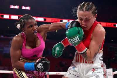 Baumgardner and Dubois win as women’s champions shine on Paul v Joshua undercard