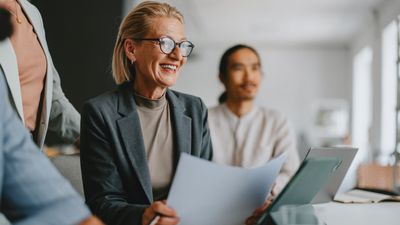 6 Companies That Hire Retirees Part-Time for Side Gigs