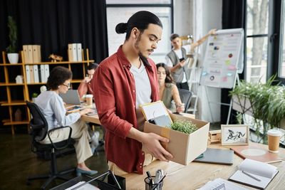 10 Career Changes Men Make When They Reach Their Breaking Point