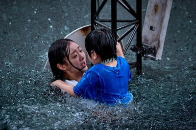 Netflix Just Quietly Released The Twistiest Sci-Fi Thriller Of The Year