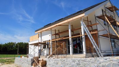 I Asked AI How To Avoid Getting Ripped Off on Renovations –Here’s What It Said