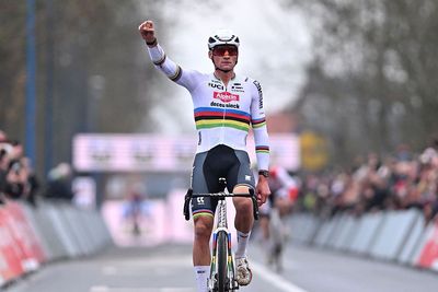 UCI Cyclo-cross World Cup Koksijde: Unstoppable Mathieu van der Poel makes it three wins in a row