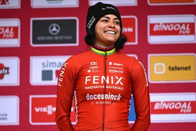 Ceylin del Carmen Alvarado returns from sickness with a battling second place at the Antwerp World Cup