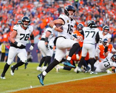 NFL week 16: Steelers edge Lions in thriller, Jaguars stun Broncos, Panthers beat Bucs – as it happened