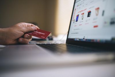 What is Social Commerce, and Why Do Your Sales Depend on It?