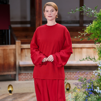 Hamnet Star Jessie Buckley Proves Minimalists Can Master Festive Dressing Too