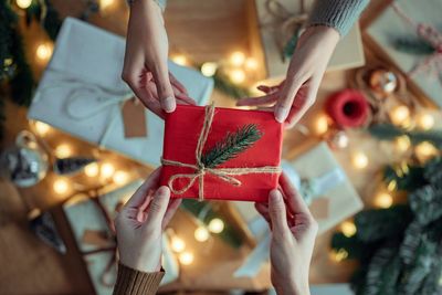 Cost of living crisis forces half of Britons to cut Christmas gift spending
