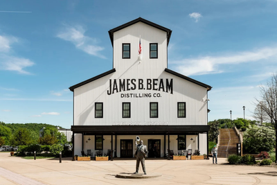 Your Potential Whisky Deal: Jim Beam Glut from Trump's Tariffs Could Cut Prices, but Hurts 1,500