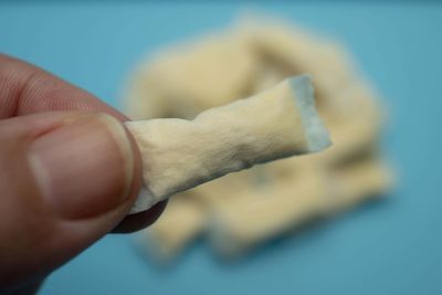 Are nicotine pouches dangerous? One in eight UK teens tries smokeless product