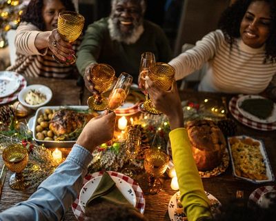 No more kitchen martyrs – a guide to sharing the load at Christmas