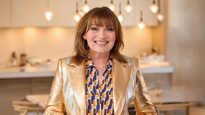 'First thing is to eat my Terry’s Chocolate Orange all to myself' - Lorraine Kelly on her Christmas plans and hopes for 2026