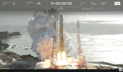Japanese H3 rocket fails during launch of navigation satellite (video)